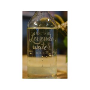 Waterfles Drink van het Levend water